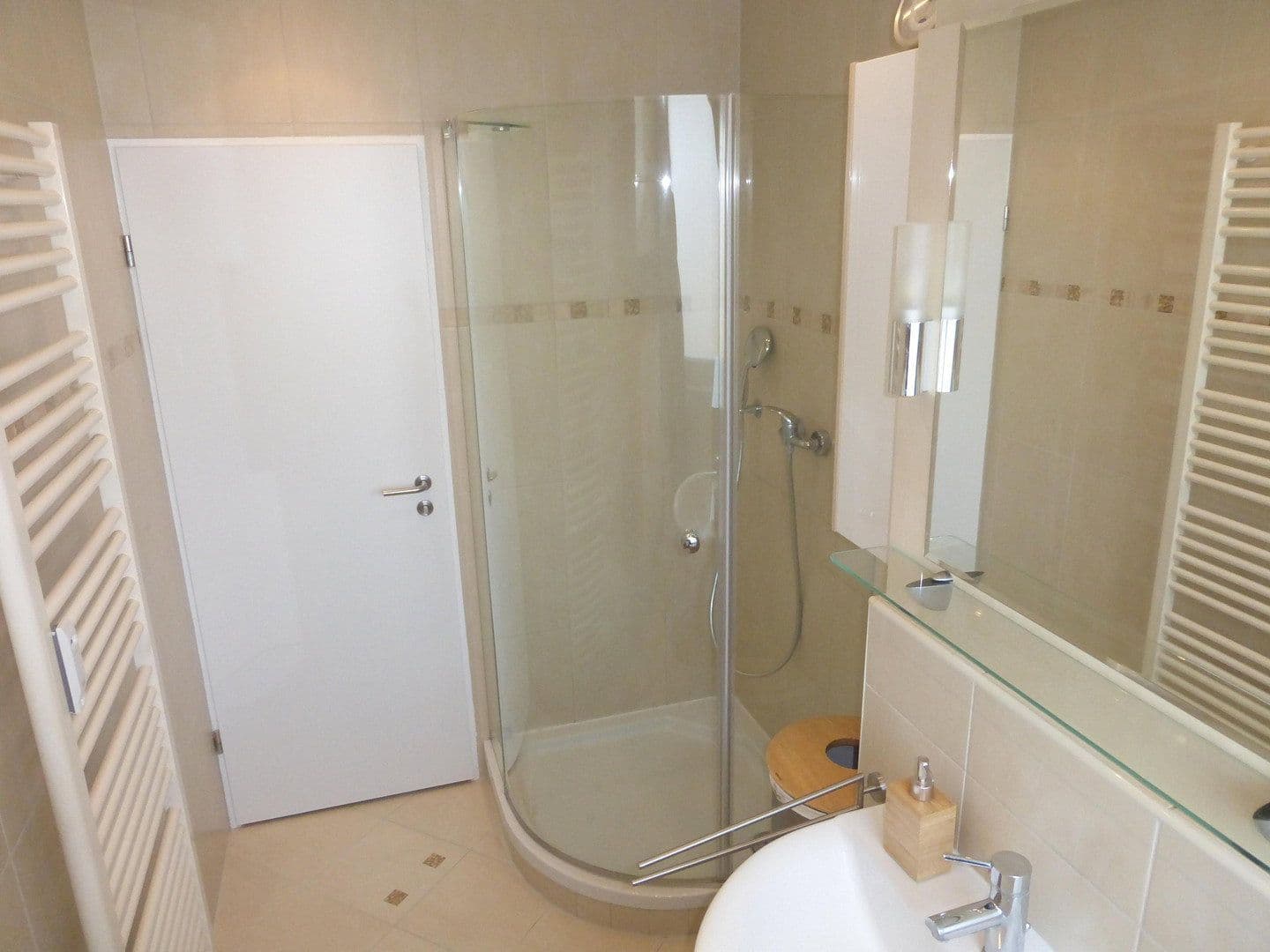 Prodej bytu 4+1 80 m², Frankfurt am Main, Hessen Prodej bytu 4+1 80 m², Frankfurt am Main, Hessen