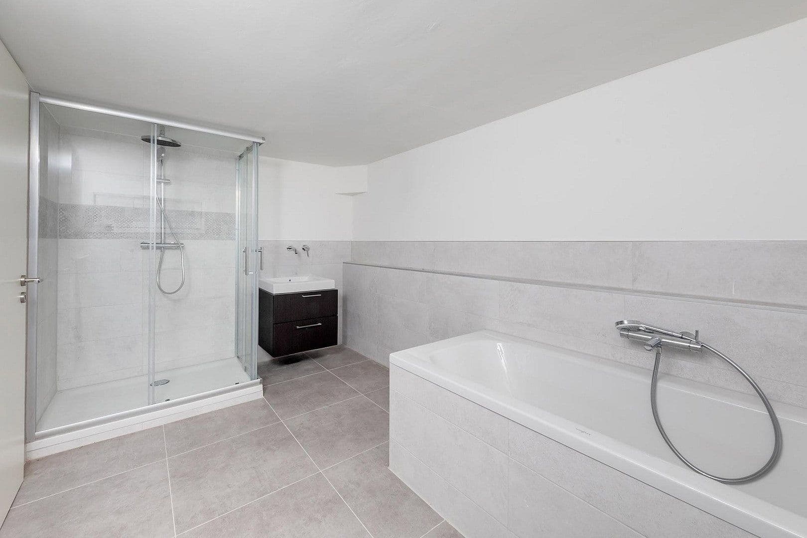 Prodej domu 89 m², pozemek 344 m², Hamburg, Hamburg Prodej domu 89 m², pozemek 344 m², Hamburg, Hamburg
