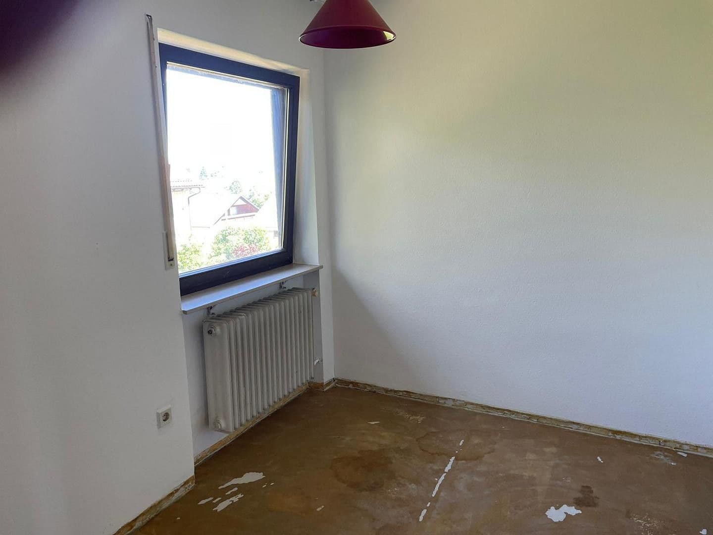 Prodej domu 130 m², pozemek 427 m², Karlsbad, Bádensko-Württembersko Prodej domu 130 m², pozemek 427 m², Karlsbad, Bádensko-Württembersko