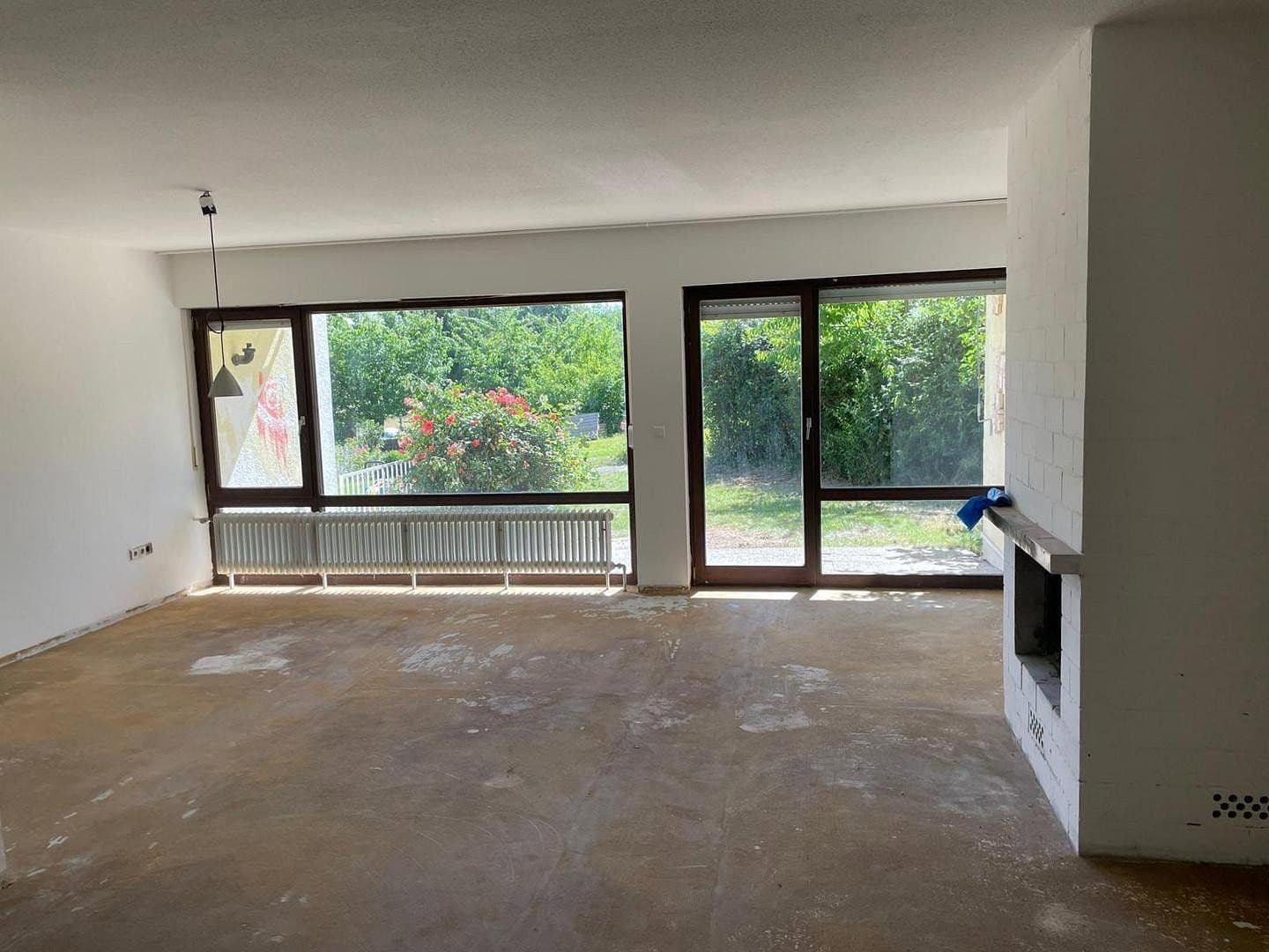Prodej domu 130 m², pozemek 427 m², Karlsbad, Bádensko-Württembersko Prodej domu 130 m², pozemek 427 m², Karlsbad, Bádensko-Württembersko