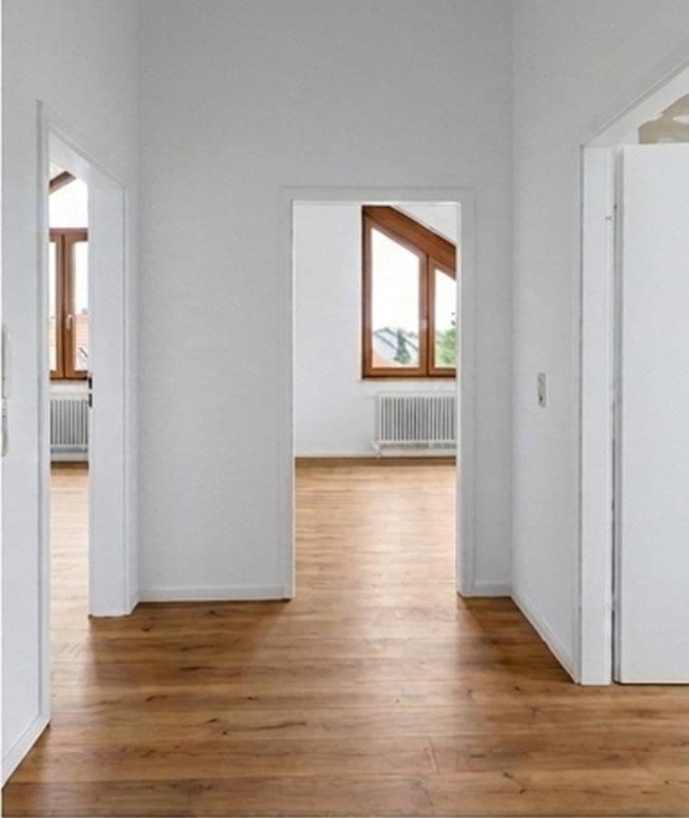 Pronájem bytu 2+1 55 m², Reutlingen, Bádensko-Württembersko Pronájem bytu 2+1 55 m², Reutlingen, Bádensko-Württembersko