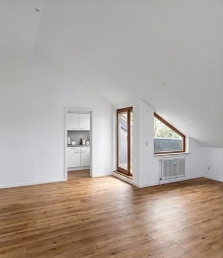 Pronájem bytu 2+1 55 m², Reutlingen, Bádensko-Württembersko Pronájem bytu 2+1 55 m², Reutlingen, Bádensko-Württembersko