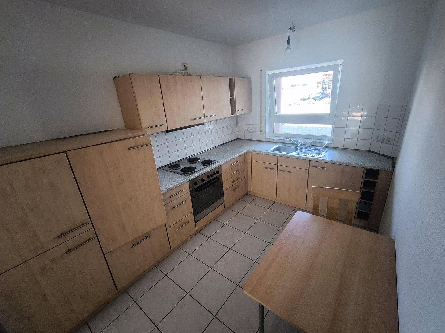 Pronájem bytu 2+1 60 m², Altlußheimer Straße 57, Neulußheim, Bádensko-Württembersko Pronájem bytu 2+1 60 m², Altlußheimer Straße 57, Neulußheim, Bádensko-Württembersko