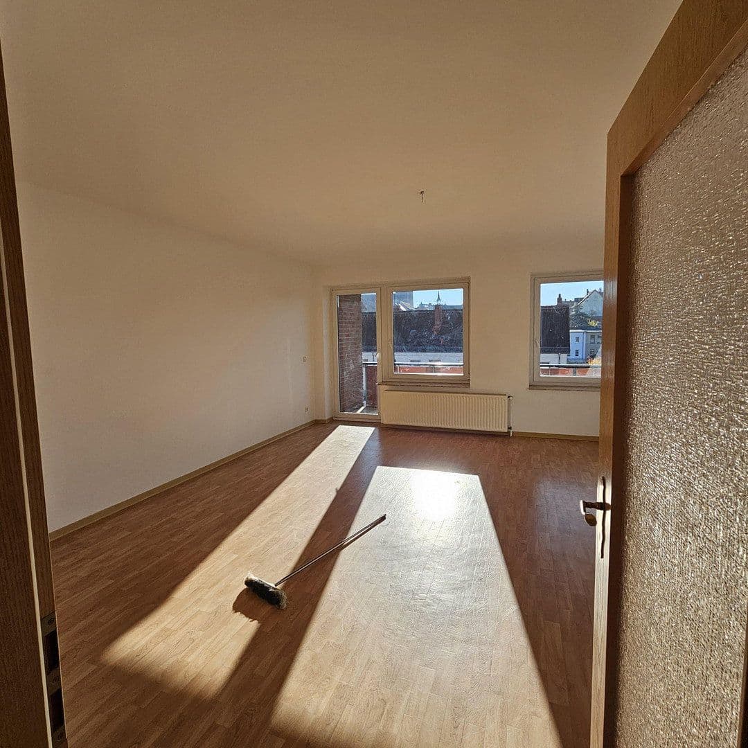Pronájem bytu 3+1 80 m², Holzstrasse 17a, Burg, Sasko-Anhaltsko Pronájem bytu 3+1 80 m², Holzstrasse 17a, Burg, Sasko-Anhaltsko