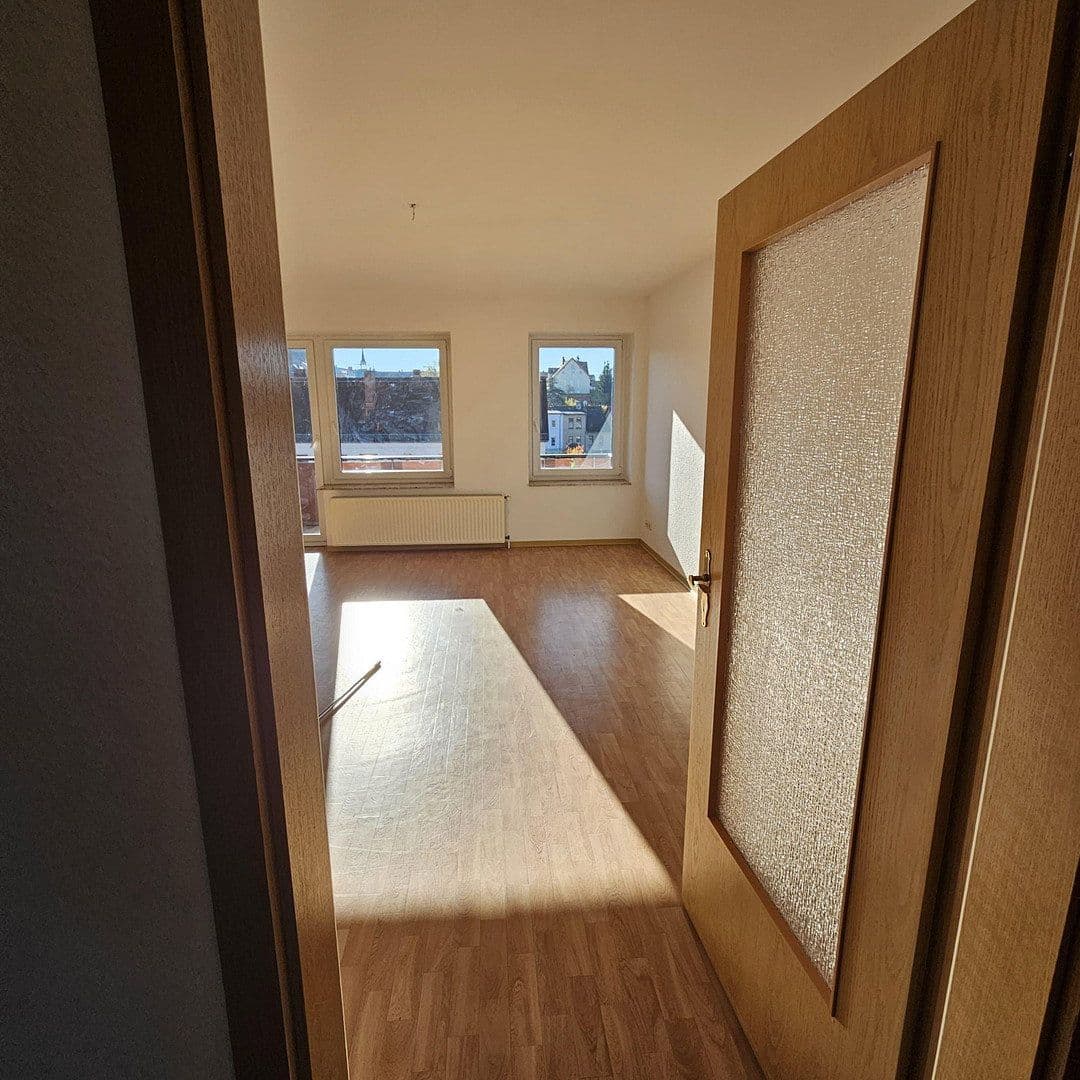 Pronájem bytu 3+1 80 m², Holzstrasse 17a, Burg, Sasko-Anhaltsko Pronájem bytu 3+1 80 m², Holzstrasse 17a, Burg, Sasko-Anhaltsko