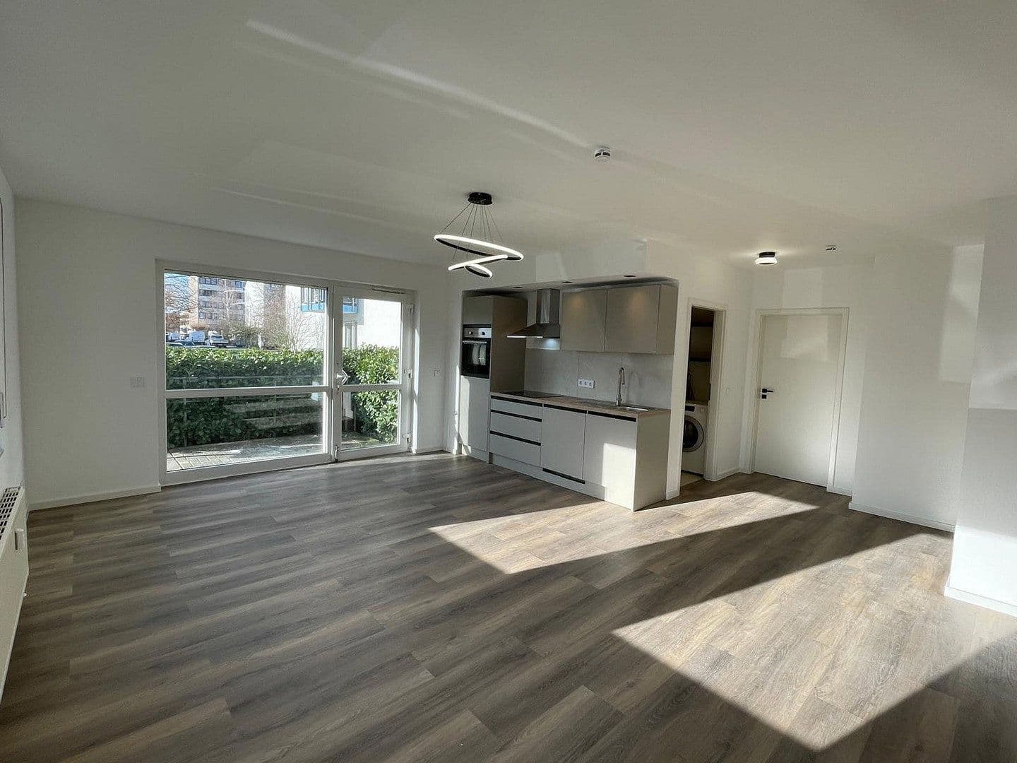 Pronájem bytu 2+1 56 m², Taunusstraße 7, Kerpen, Severní Porýní-Vestfálsko Pronájem bytu 2+1 56 m², Taunusstraße 7, Kerpen, Severní Porýní-Vestfálsko