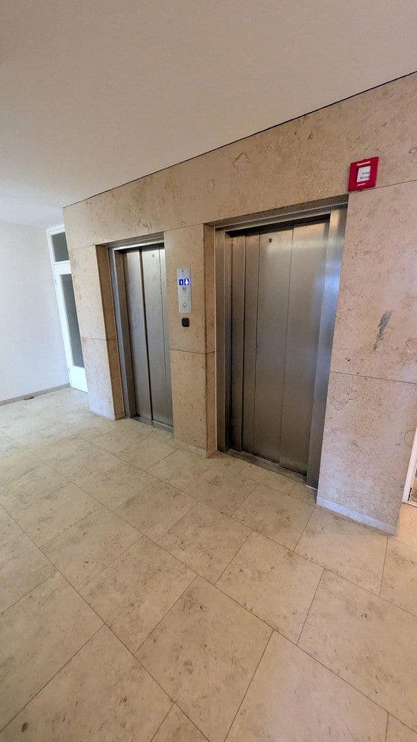 Prodej bytu 3+kk 92 m², Theodor-Heuss-Straße 50, Wuppertal, Severní Porýní-Vestfálsko Prodej bytu 3+kk 92 m², Theodor-Heuss-Straße 50, Wuppertal, Severní Porýní-Vestfálsko