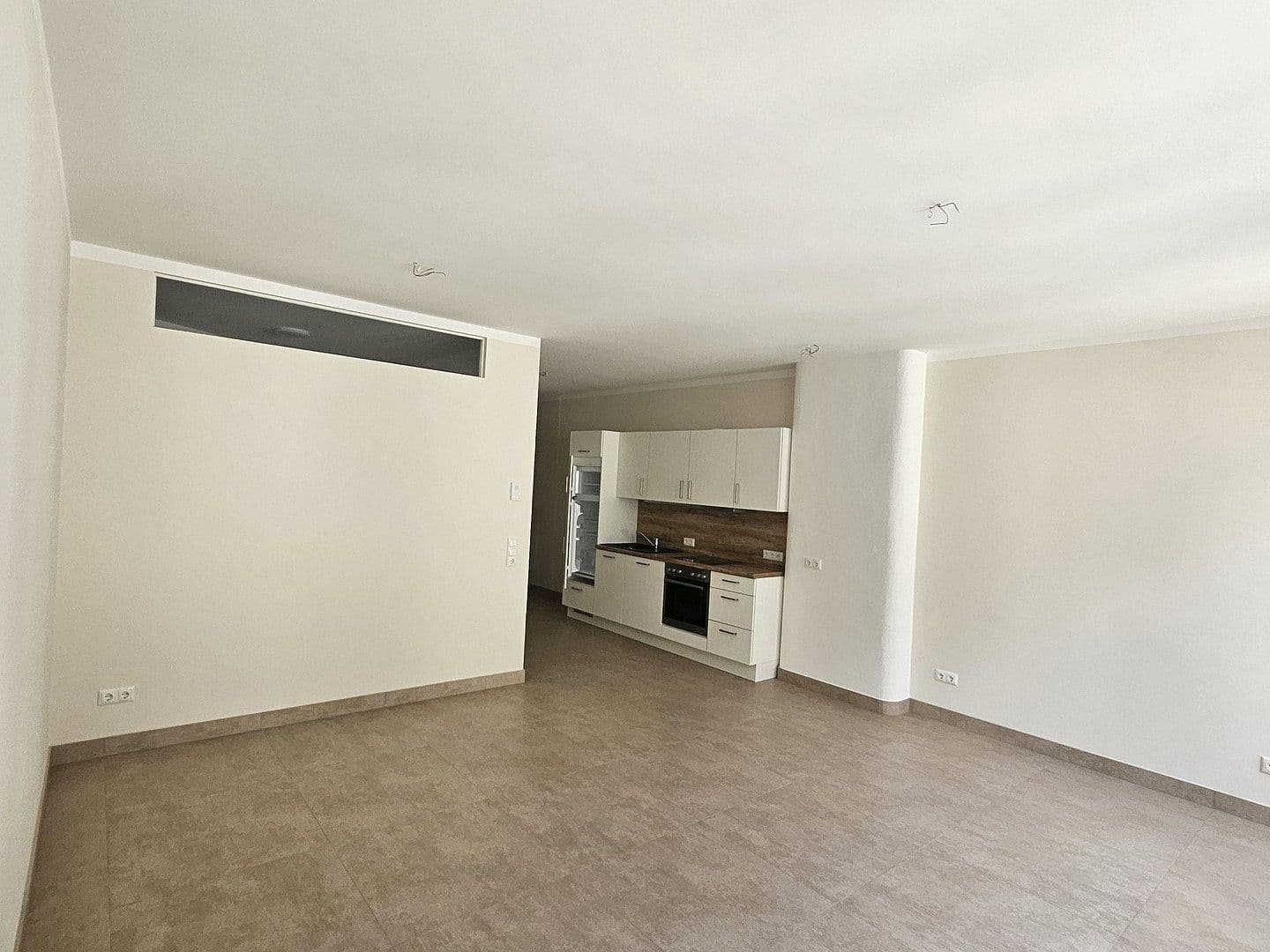 Pronájem bytu 1+1 41 m², Schlossberg 2, Saarburg, Porýní-Falc Pronájem bytu 1+1 41 m², Schlossberg 2, Saarburg, Porýní-Falc