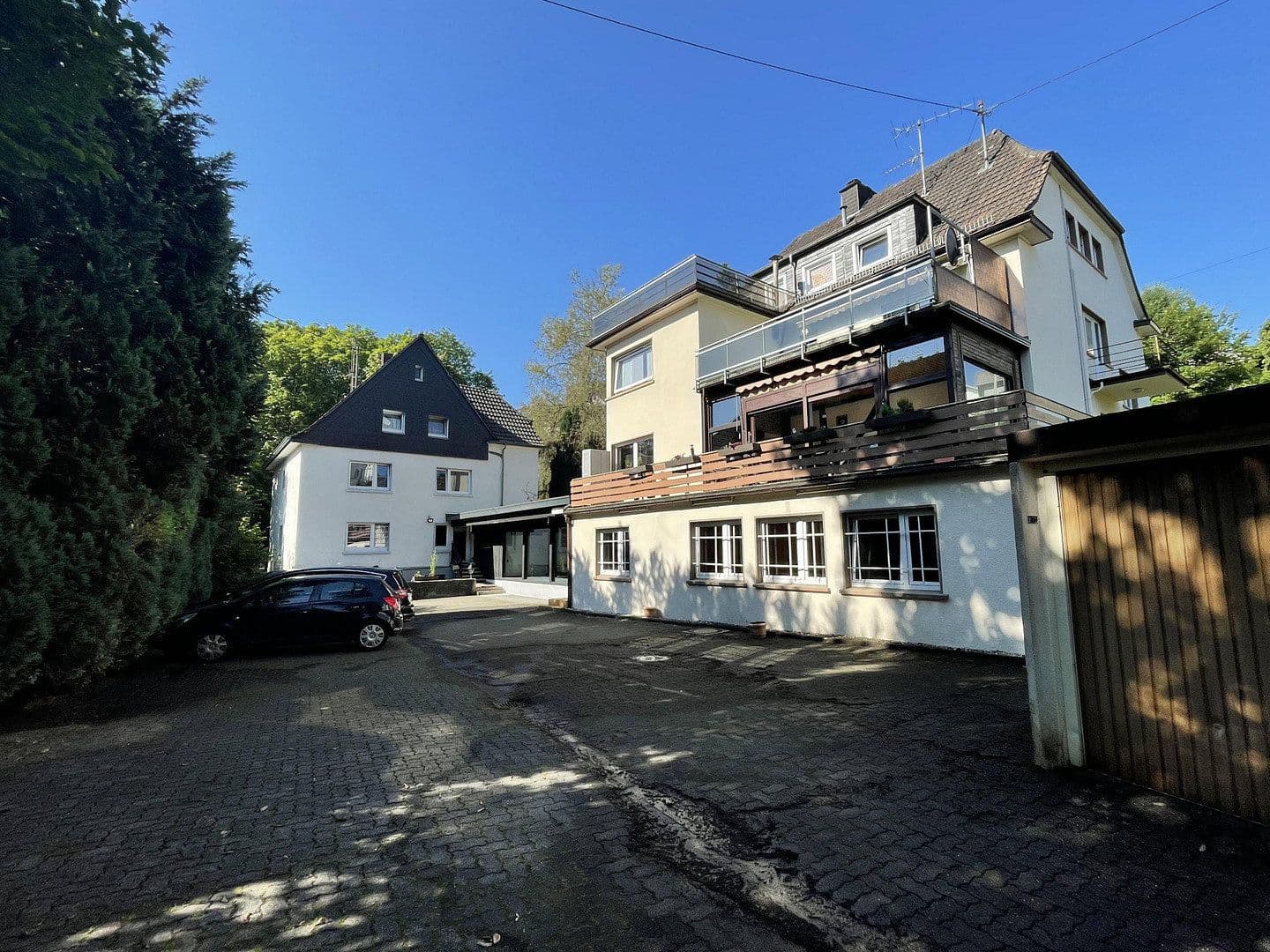 Prodej domu 482 m², pozemek 1.733 m², Hindenburgstr. 57 und 59, Gummersbach, Severní Porýní-Vestfálsko Prodej domu 482 m², pozemek 1.733 m², Hindenburgstr. 57 und 59, Gummersbach, Severní Porýní-Vestfálsko