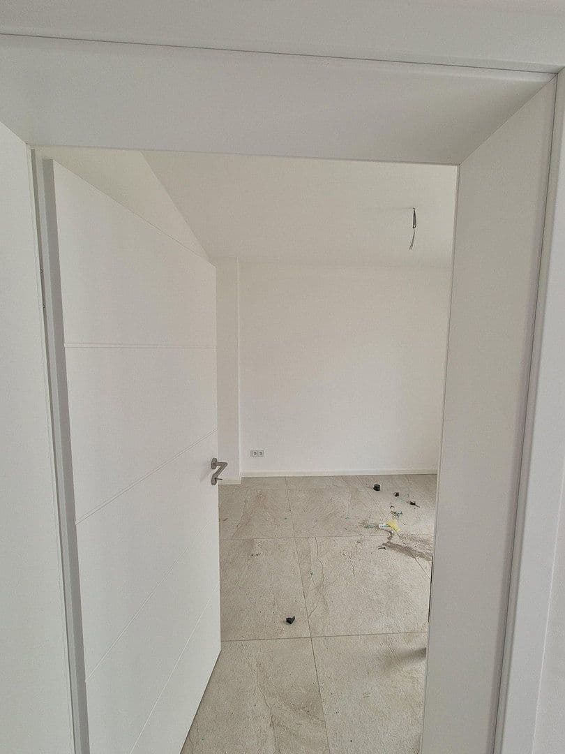 Pronájem domu 130 m², pozemek 400 m², Große Straße 43, Gehrden, Dolní Sasko Pronájem domu 130 m², pozemek 400 m², Große Straße 43, Gehrden, Dolní Sasko