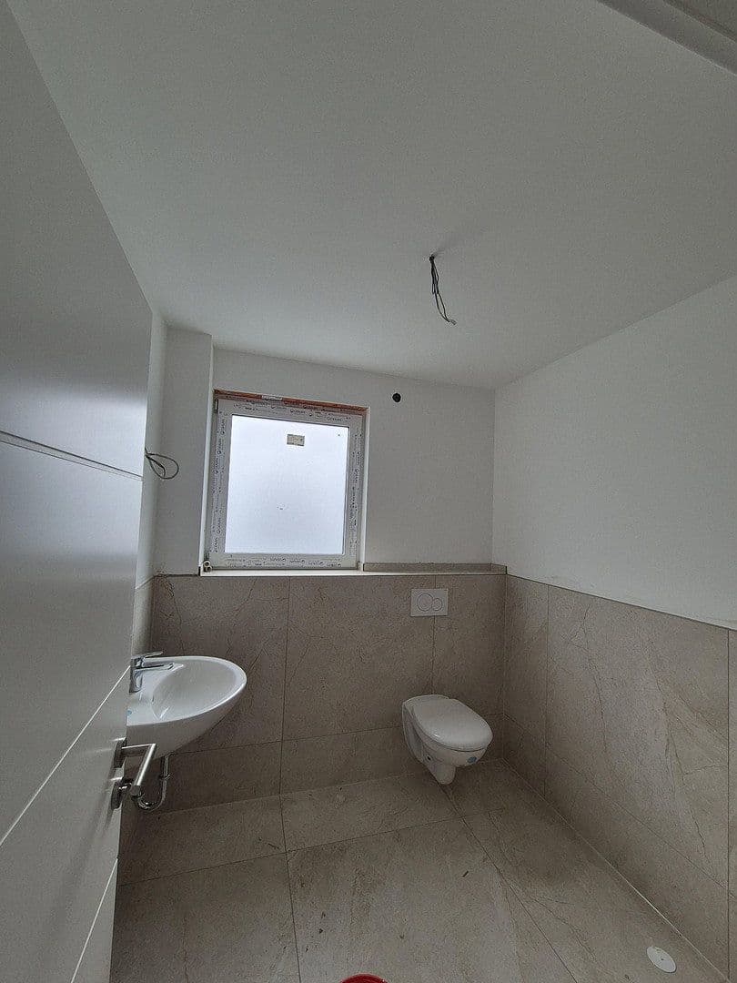 Pronájem domu 130 m², pozemek 400 m², Große Straße 43, Gehrden, Dolní Sasko Pronájem domu 130 m², pozemek 400 m², Große Straße 43, Gehrden, Dolní Sasko
