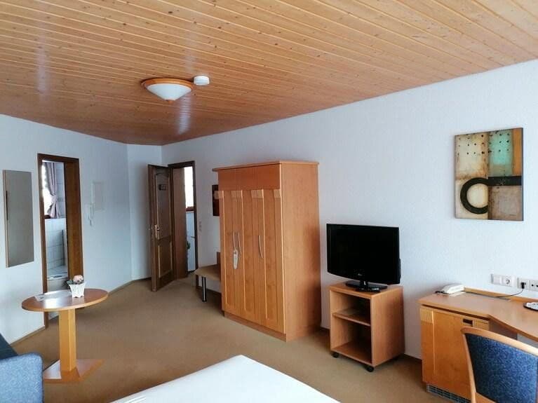 Prodej bytu 2+1 40 m², Hinterschützenbach 24, Furtwangen im Schwarzwald, Bádensko-Württembersko Prodej bytu 2+1 40 m², Hinterschützenbach 24, Furtwangen im Schwarzwald, Bádensko-Württembersko