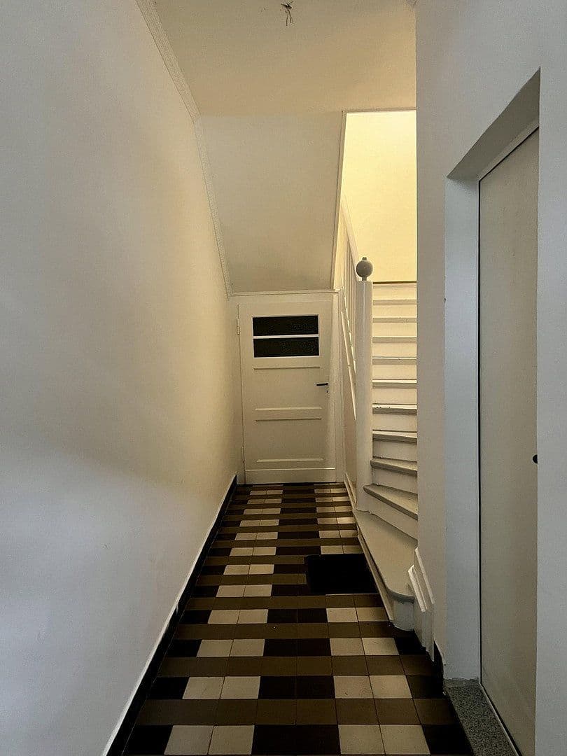 Pronájem bytu 2+1 88 m², Hermann-Albertz-Str.188, Oberhausen, Severní Porýní-Vestfálsko Pronájem bytu 2+1 88 m², Hermann-Albertz-Str.188, Oberhausen, Severní Porýní-Vestfálsko