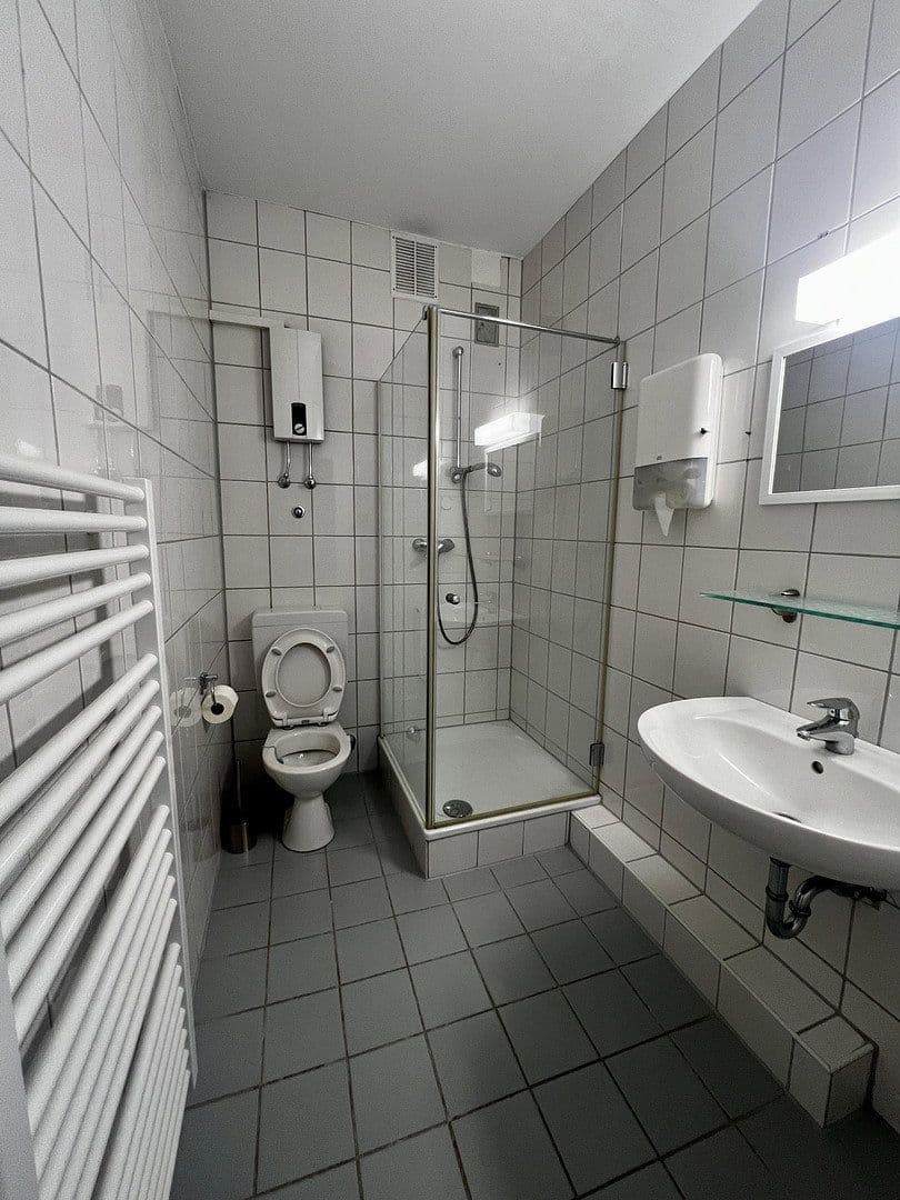 Pronájem bytu 2+1 88 m², Hermann-Albertz-Str.188, Oberhausen, Severní Porýní-Vestfálsko Pronájem bytu 2+1 88 m², Hermann-Albertz-Str.188, Oberhausen, Severní Porýní-Vestfálsko