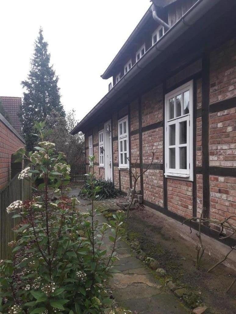 Prodej domu 200 m², pozemek 590 m², Wedemark, Dolní Sasko Prodej domu 200 m², pozemek 590 m², Wedemark, Dolní Sasko
