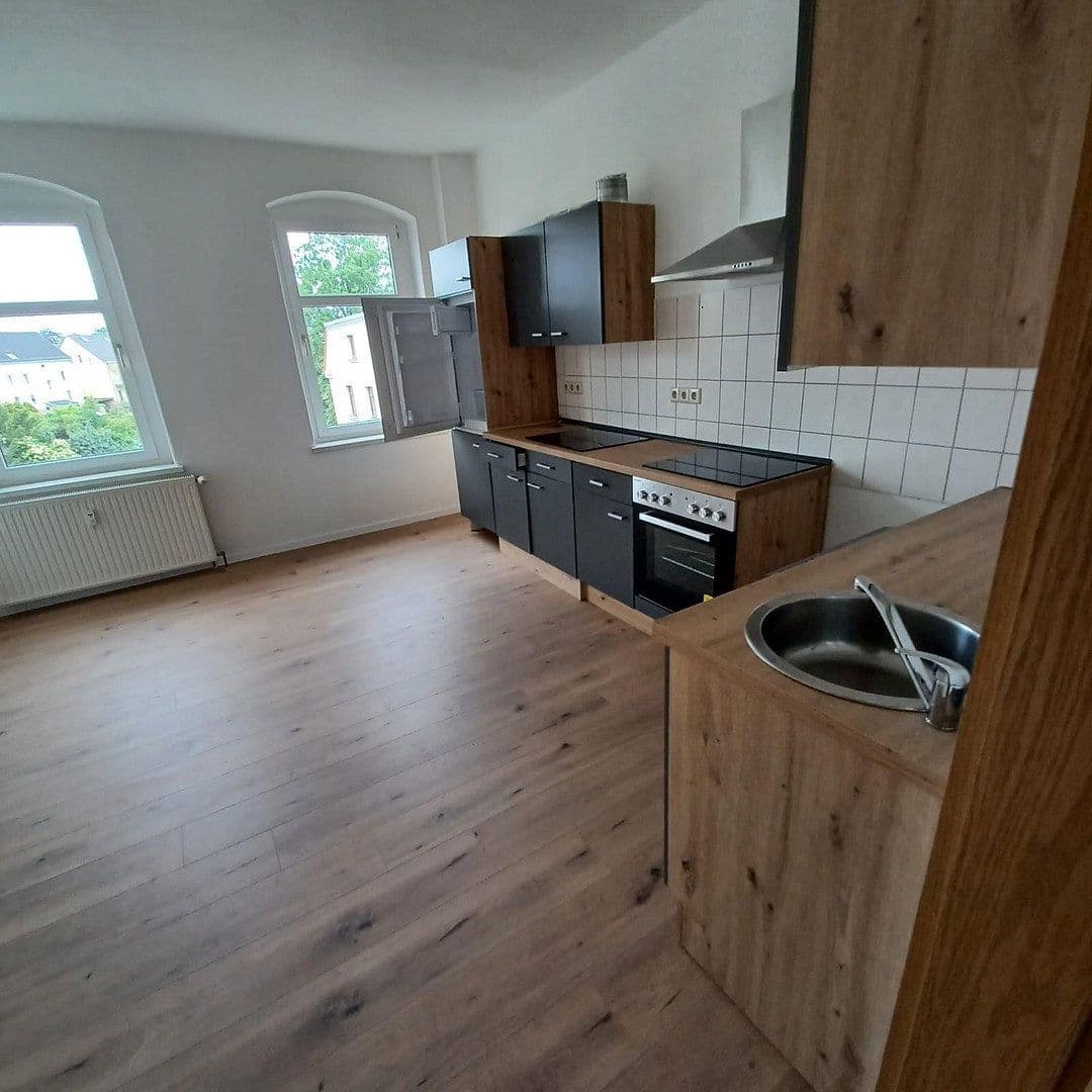 Pronájem bytu 2+1 67 m², Lengenfelder Straße 39, Cvikov, Sasko Pronájem bytu 2+1 67 m², Lengenfelder Straße 39, Cvikov, Sasko