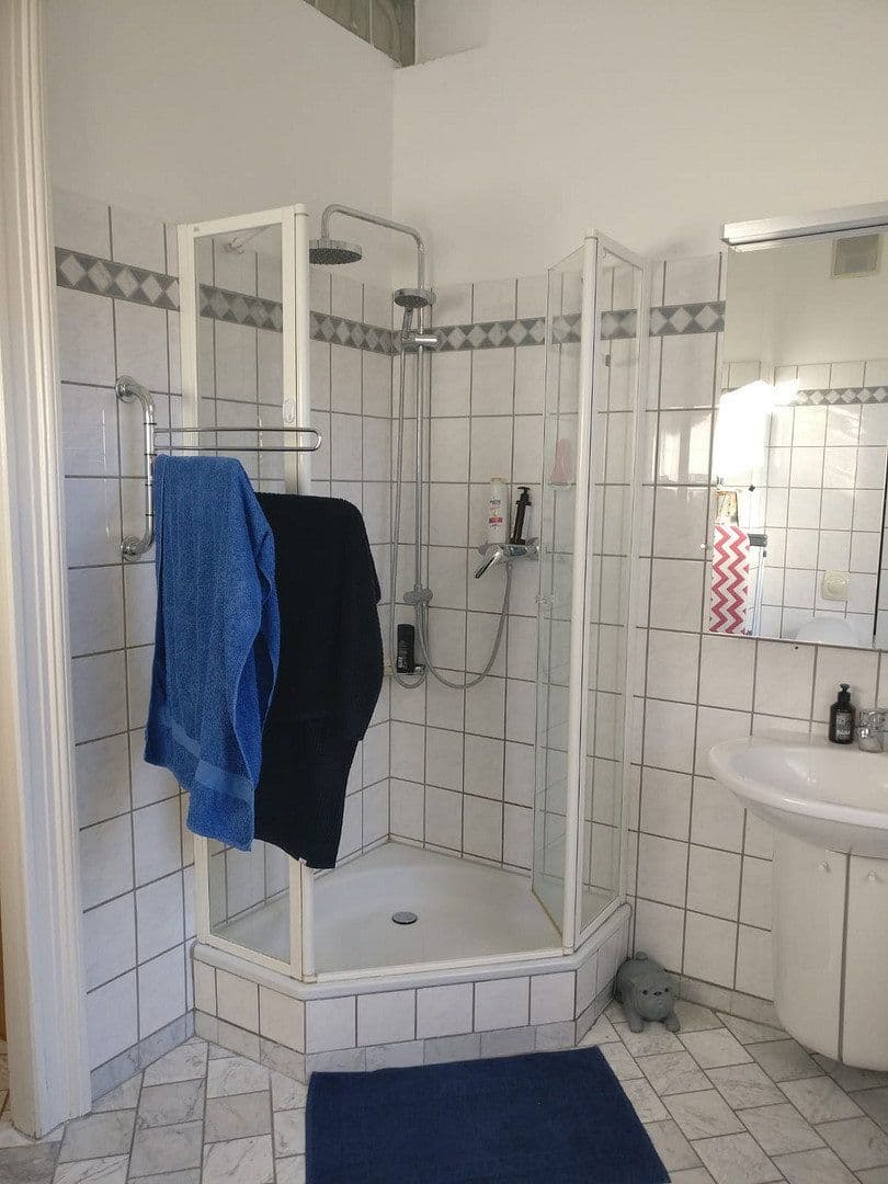 Pronájem bytu 2+1 56 m², Gneisenaustrasse 10, Wiesbaden, Hessen Pronájem bytu 2+1 56 m², Gneisenaustrasse 10, Wiesbaden, Hessen