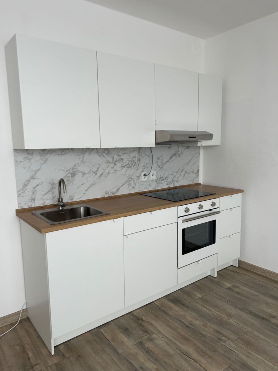 Pronájem bytu 1+kk 31 m², Přeštická, Praha, Praha Pronájem bytu 1+kk 31 m², Přeštická, Praha, Praha