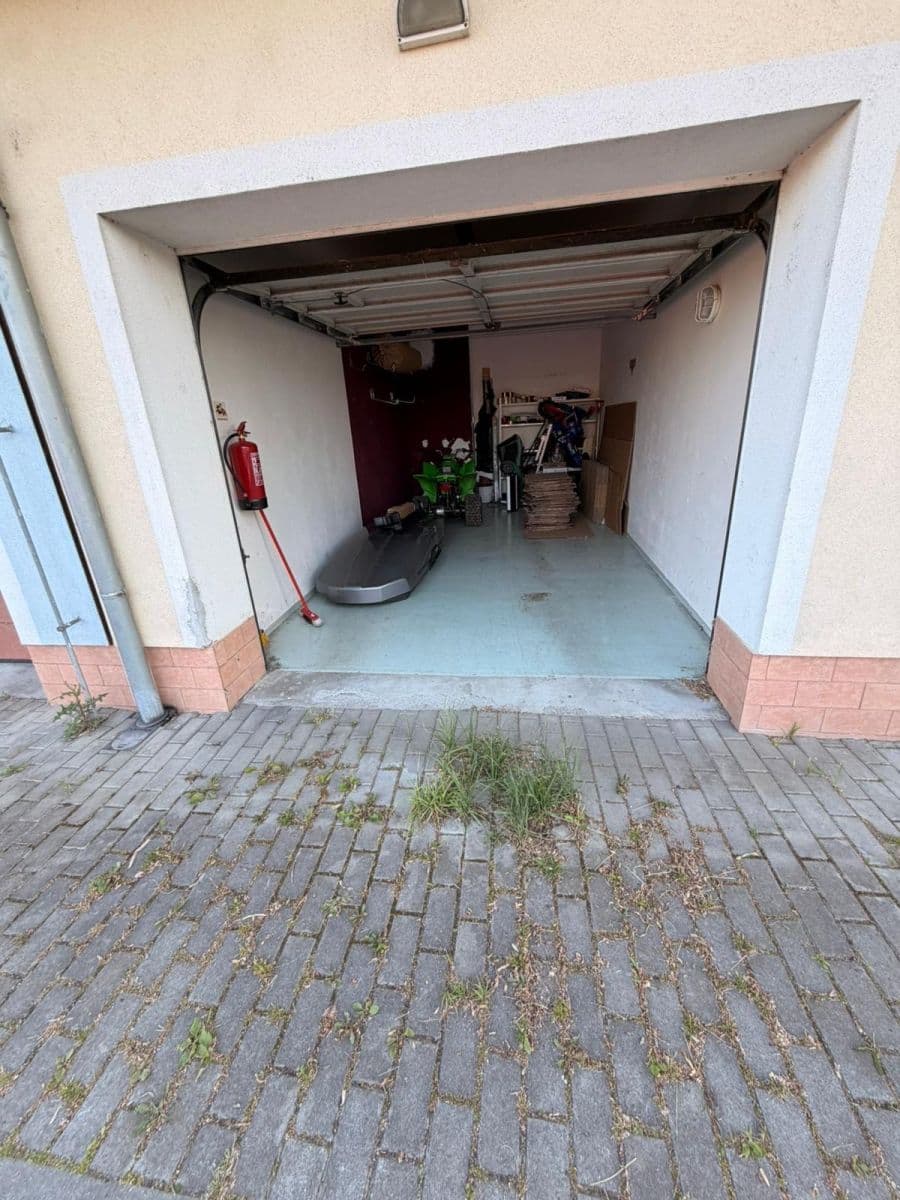 Pronájem garáže 20 m², Hrnčířská, Jesenice, Středočeský kraj Pronájem garáže 20 m², Hrnčířská, Jesenice, Středočeský kraj