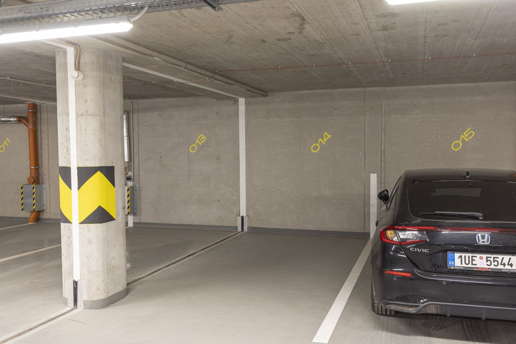 Pronájem bytu 1+kk 39 m², U Komína, Praha, Praha Pronájem bytu 1+kk 39 m², U Komína, Praha, Praha