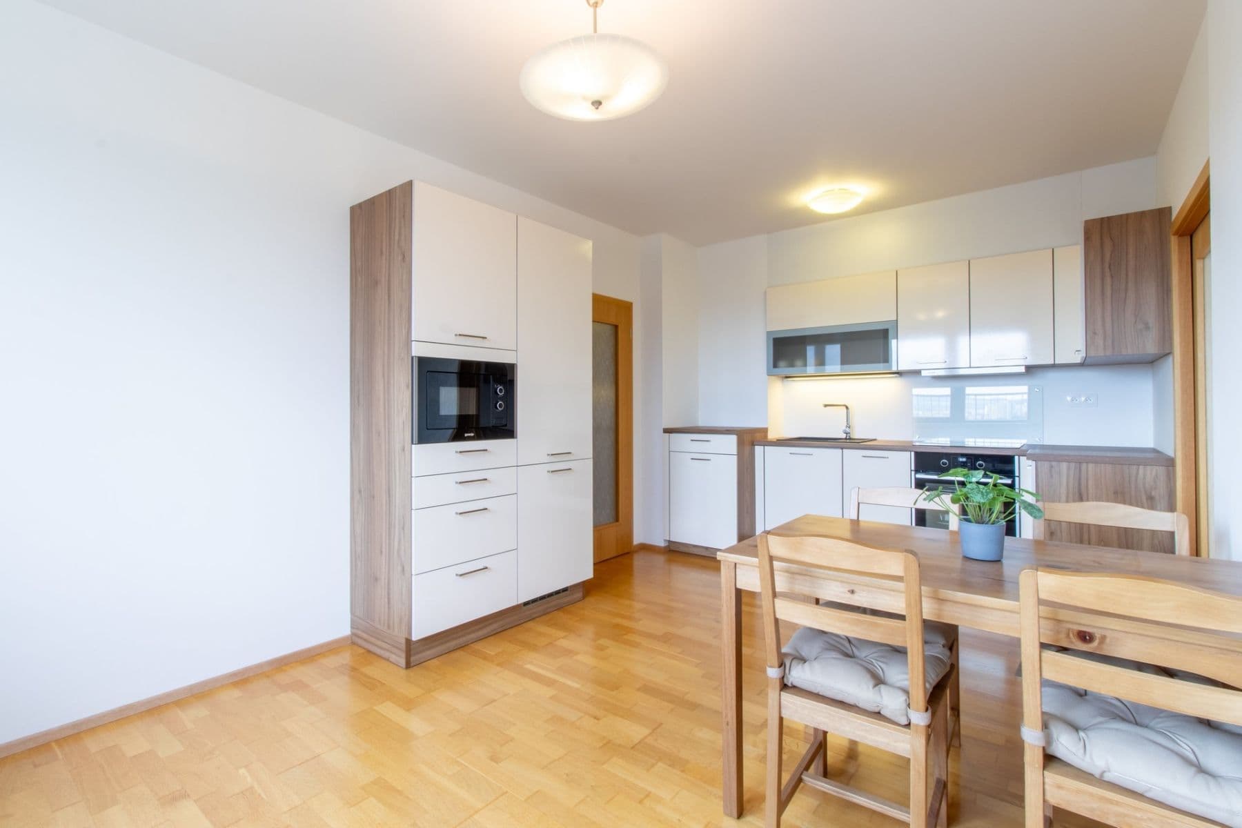 Pronájem bytu 2+kk 43 m², Na výspě, Praha, Praha Pronájem bytu 2+kk 43 m², Na výspě, Praha, Praha
