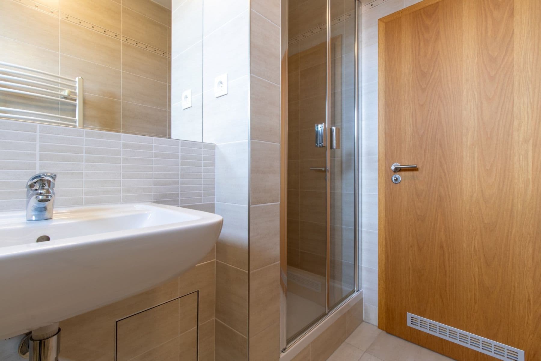 Pronájem bytu 2+kk 43 m², Na výspě, Praha, Praha Pronájem bytu 2+kk 43 m², Na výspě, Praha, Praha