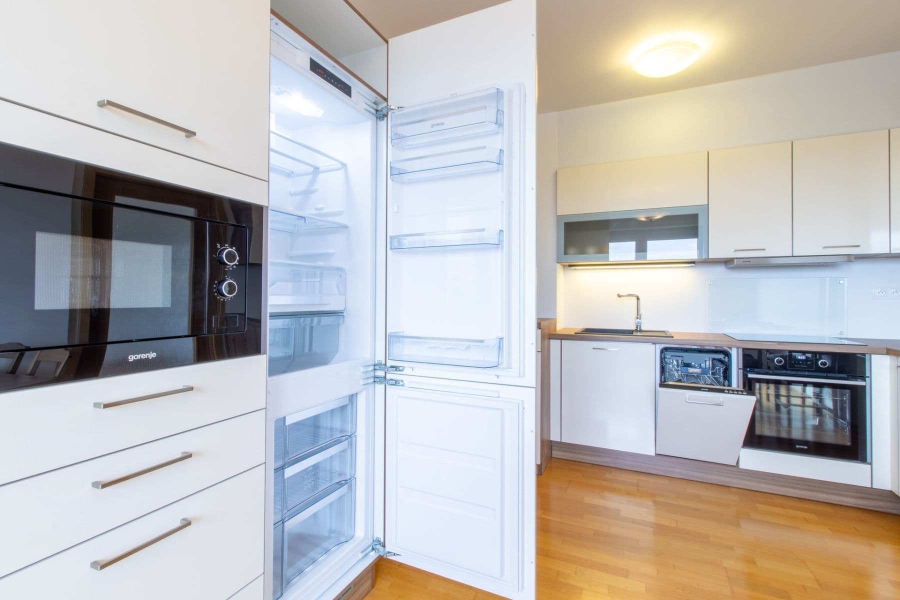 Pronájem bytu 2+kk 43 m², Na výspě, Praha, Praha Pronájem bytu 2+kk 43 m², Na výspě, Praha, Praha