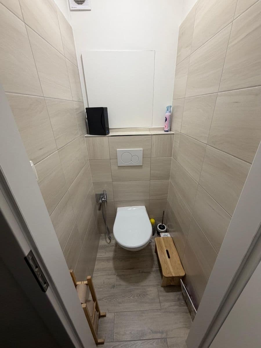 Pronájem bytu 3+1 75 m², Smrčenská, Jihlava, Kraj Vysočina Pronájem bytu 3+1 75 m², Smrčenská, Jihlava, Kraj Vysočina