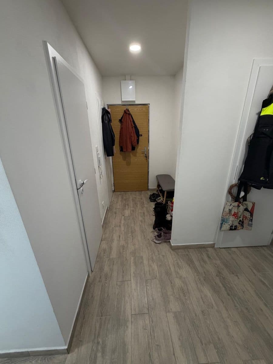 Pronájem bytu 3+1 75 m², Smrčenská, Jihlava, Kraj Vysočina Pronájem bytu 3+1 75 m², Smrčenská, Jihlava, Kraj Vysočina