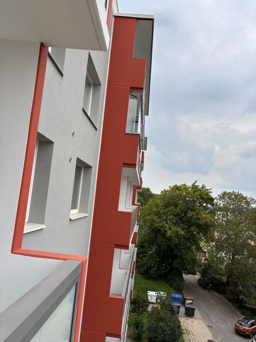 Pronájem bytu 3+1 75 m², Smrčenská, Jihlava, Kraj Vysočina Pronájem bytu 3+1 75 m², Smrčenská, Jihlava, Kraj Vysočina