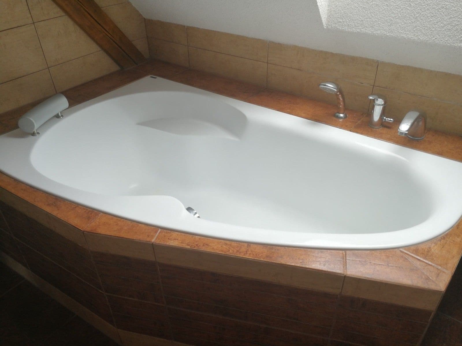 Prodej bytu 3+kk 83 m², Husova třída, Holýšov, Plzeňský kraj Prodej bytu 3+kk 83 m², Husova třída, Holýšov, Plzeňský kraj