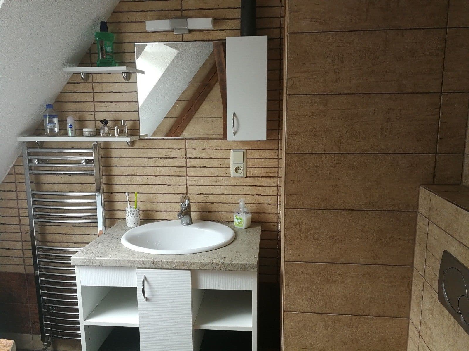 Prodej bytu 3+kk 83 m², Husova třída, Holýšov, Plzeňský kraj Prodej bytu 3+kk 83 m², Husova třída, Holýšov, Plzeňský kraj