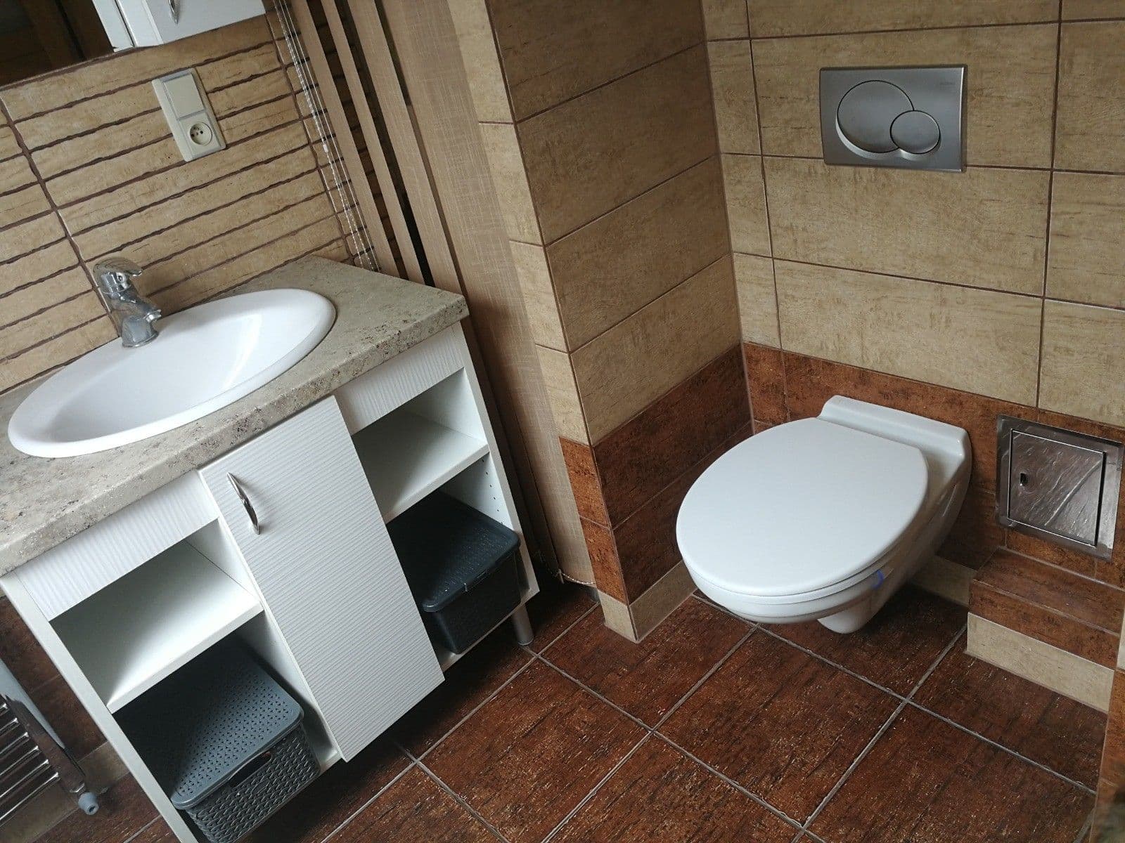 Prodej bytu 3+kk 83 m², Husova třída, Holýšov, Plzeňský kraj Prodej bytu 3+kk 83 m², Husova třída, Holýšov, Plzeňský kraj