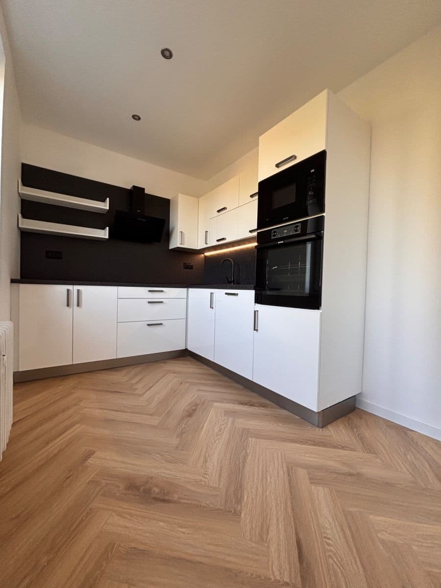 Prodej bytu 2+kk 51 m², Okrajová, Havířov, Moravskoslezský kraj Prodej bytu 2+kk 51 m², Okrajová, Havířov, Moravskoslezský kraj