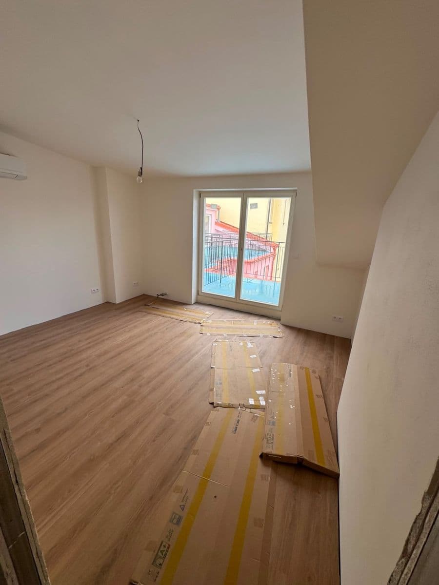 Pronájem bytu 6+kk 164 m², Chodská, Praha, Praha Pronájem bytu 6+kk 164 m², Chodská, Praha, Praha