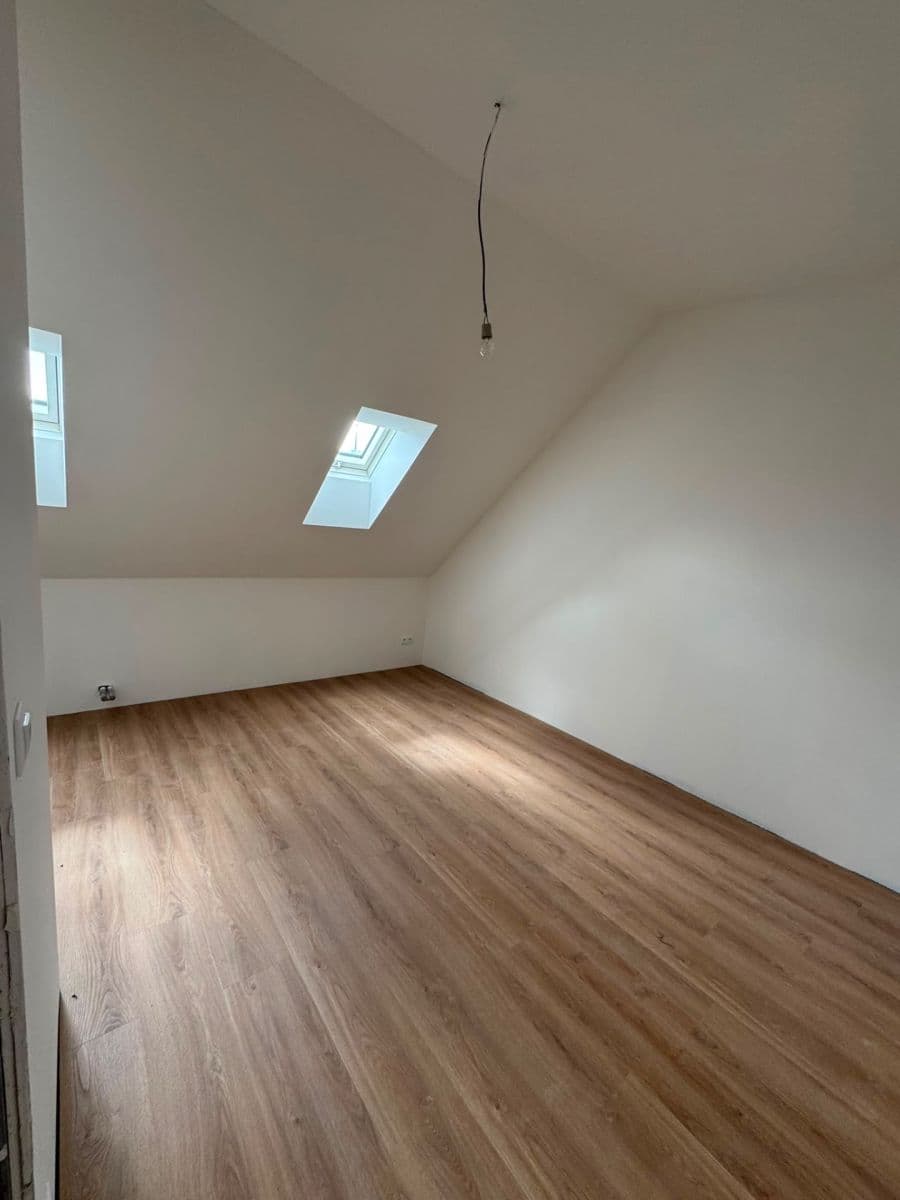 Pronájem bytu 6+kk 164 m², Chodská, Praha, Praha Pronájem bytu 6+kk 164 m², Chodská, Praha, Praha