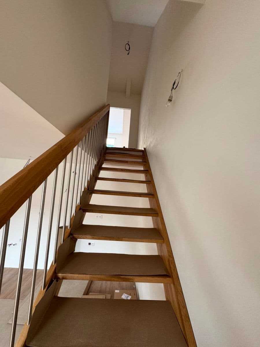 Pronájem bytu 6+kk 164 m², Chodská, Praha, Praha Pronájem bytu 6+kk 164 m², Chodská, Praha, Praha