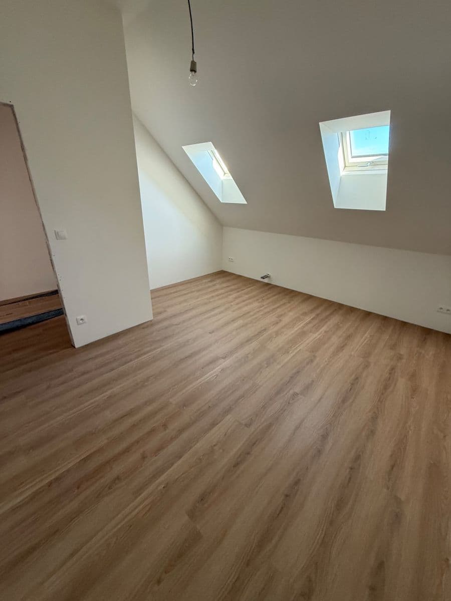 Pronájem bytu 2+kk 85 m², Chodská, Praha, Praha Pronájem bytu 2+kk 85 m², Chodská, Praha, Praha