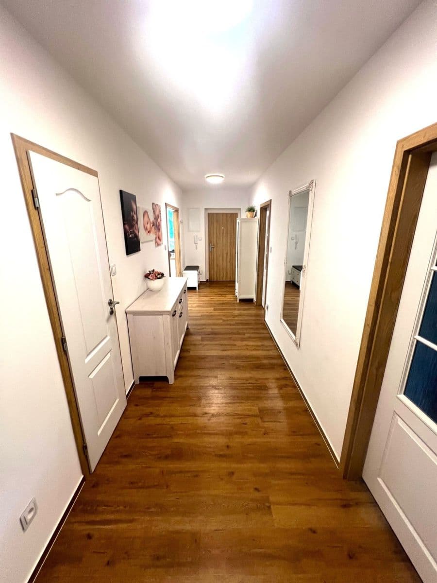 Prodej bytu 3+kk 101 m², Adamovská, Trutnov, Královéhradecký kraj Prodej bytu 3+kk 101 m², Adamovská, Trutnov, Královéhradecký kraj