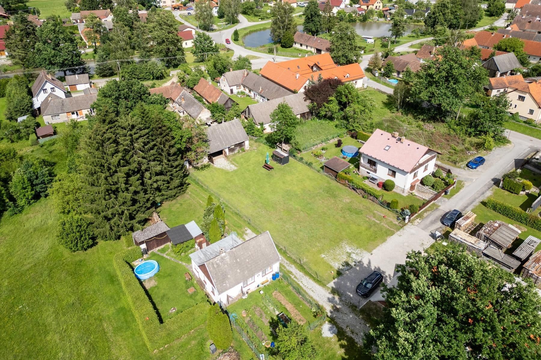Prodej pozemku 1.085 m², Třeboň, Jihočeský kraj Prodej pozemku 1.085 m², Třeboň, Jihočeský kraj