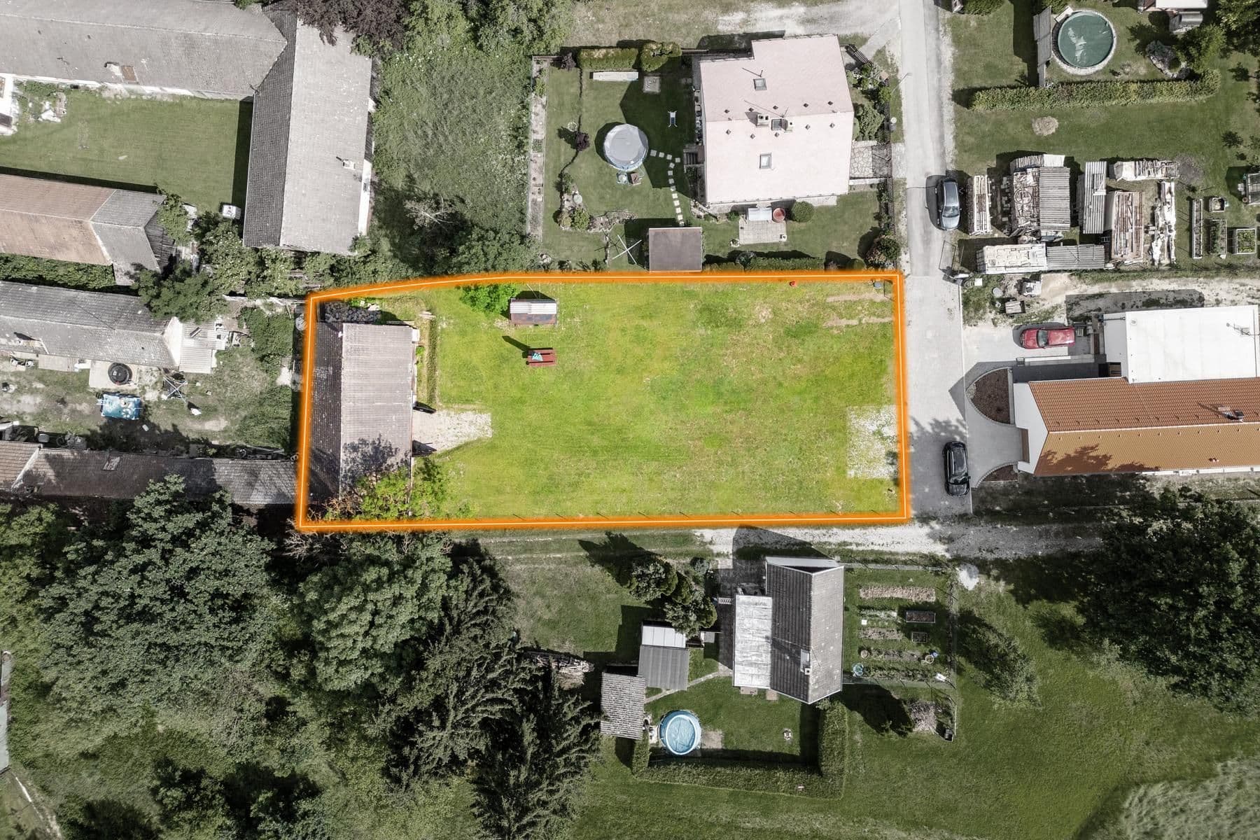 Prodej pozemku 1.085 m², Třeboň, Jihočeský kraj Prodej pozemku 1.085 m², Třeboň, Jihočeský kraj