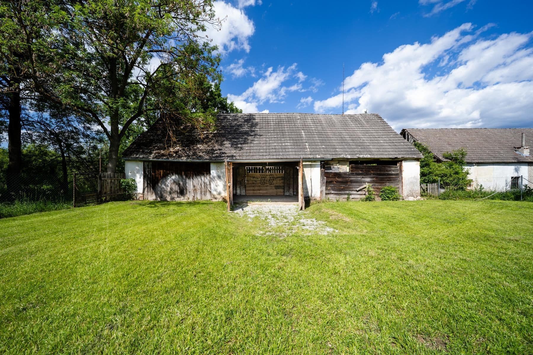 Prodej pozemku 1.085 m², Třeboň, Jihočeský kraj Prodej pozemku 1.085 m², Třeboň, Jihočeský kraj