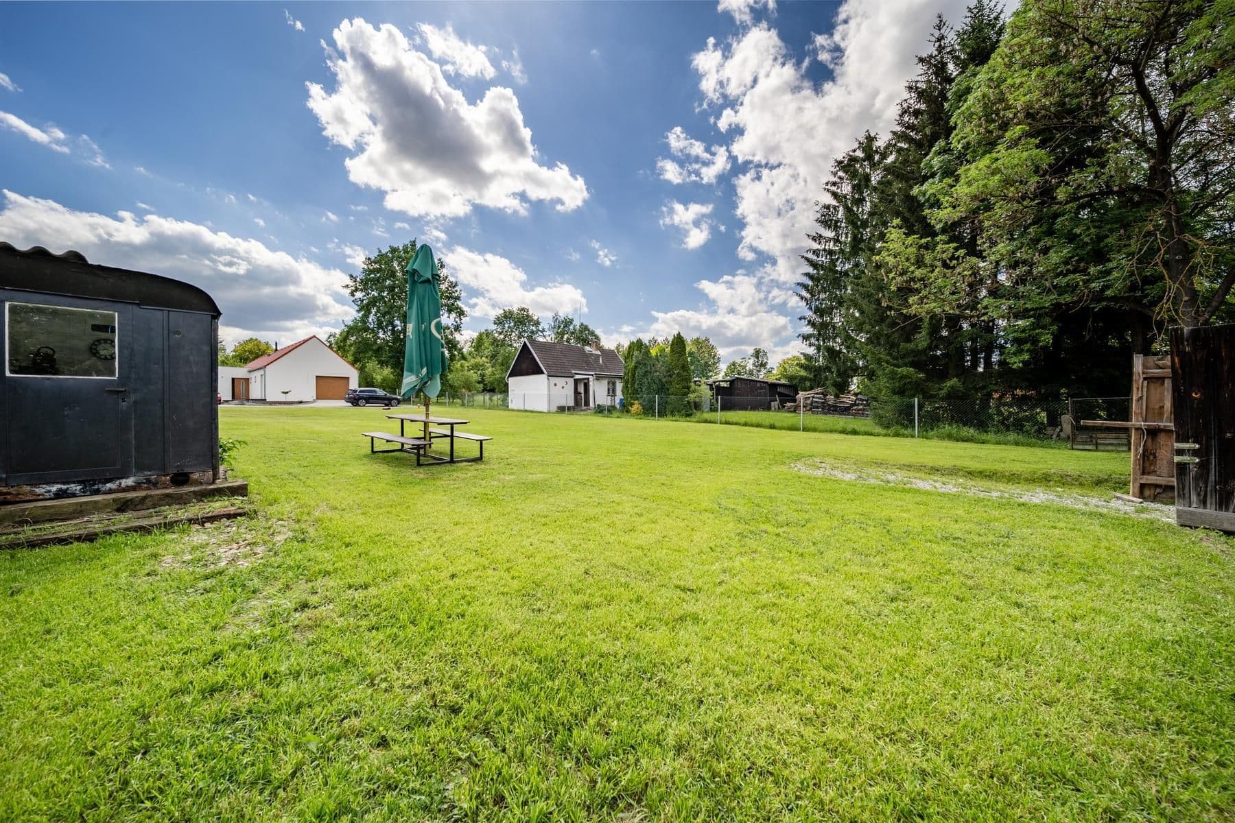 Prodej pozemku 1.085 m², Třeboň, Jihočeský kraj Prodej pozemku 1.085 m², Třeboň, Jihočeský kraj
