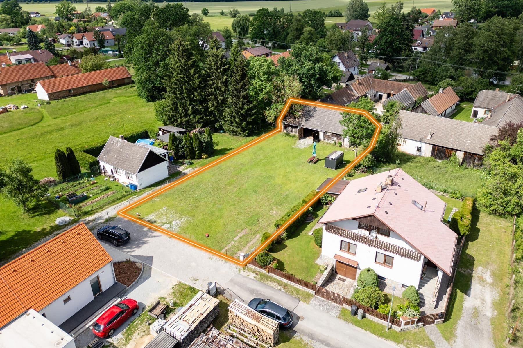 Prodej pozemku 1.085 m², Třeboň, Jihočeský kraj Prodej pozemku 1.085 m², Třeboň, Jihočeský kraj