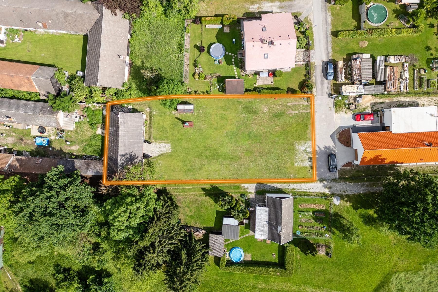 Prodej pozemku 1.085 m², Třeboň, Jihočeský kraj Prodej pozemku 1.085 m², Třeboň, Jihočeský kraj