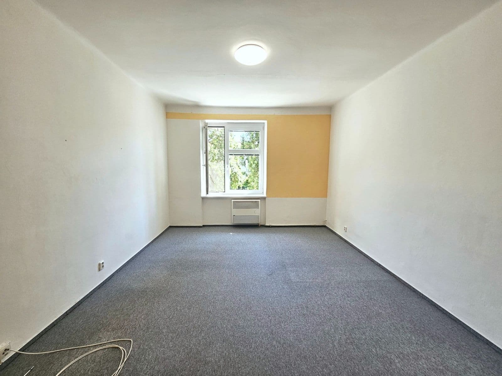 Pronájem bytu 1+1 40 m², Karáskovo náměstí, Brno, Jihomoravský kraj Pronájem bytu 1+1 40 m², Karáskovo náměstí, Brno, Jihomoravský kraj