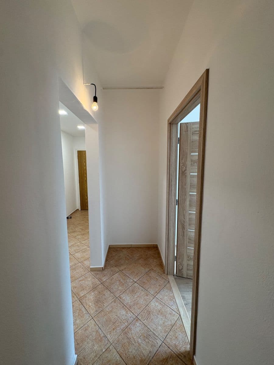 Pronájem bytu 3+1 70 m², Trnkova, Olomouc, Olomoucký kraj Pronájem bytu 3+1 70 m², Trnkova, Olomouc, Olomoucký kraj