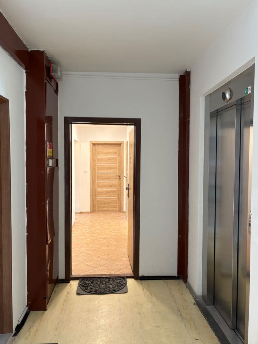 Pronájem bytu 3+1 70 m², Trnkova, Olomouc, Olomoucký kraj Pronájem bytu 3+1 70 m², Trnkova, Olomouc, Olomoucký kraj