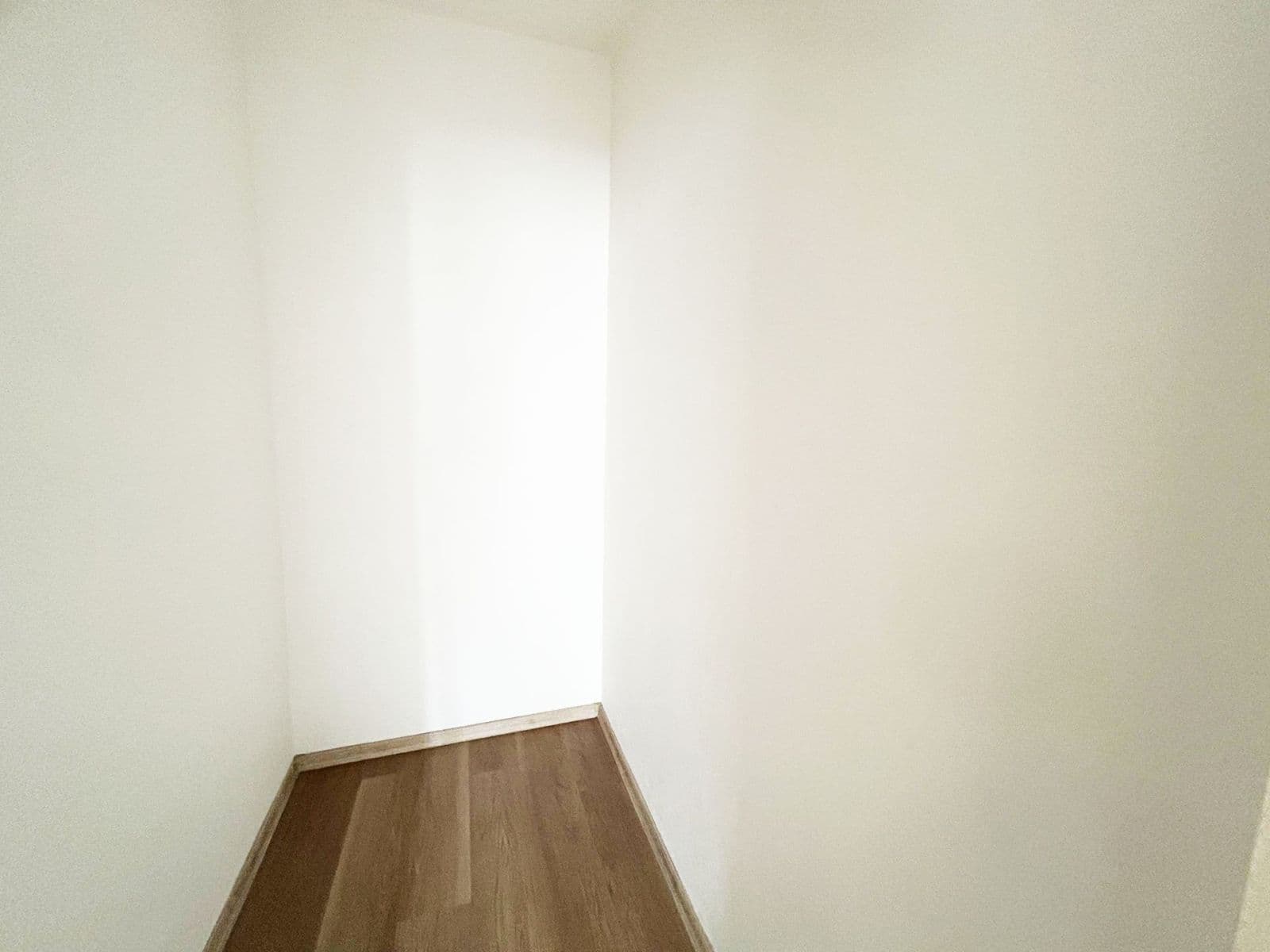 Pronájem bytu 3+1 84 m², Roháčova, Český Brod, Středočeský kraj Pronájem bytu 3+1 84 m², Roháčova, Český Brod, Středočeský kraj