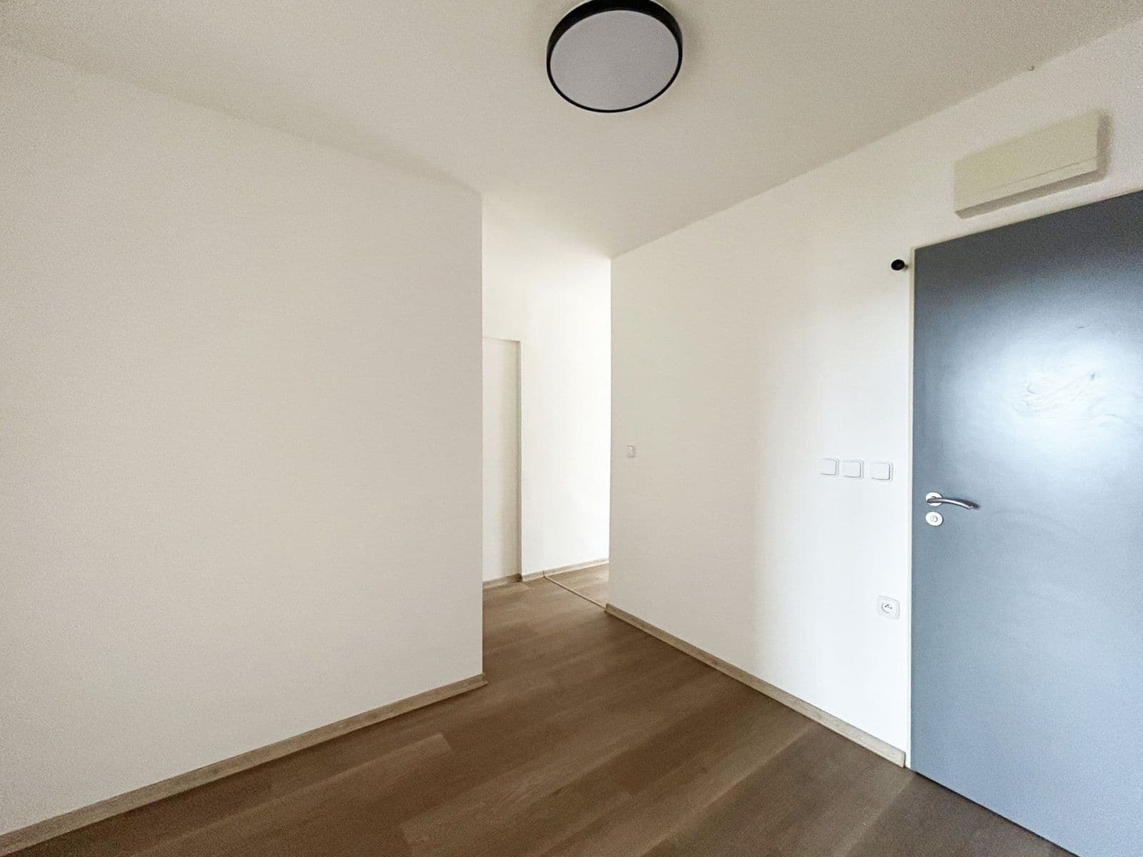 Pronájem bytu 3+1 84 m², Roháčova, Český Brod, Středočeský kraj Pronájem bytu 3+1 84 m², Roháčova, Český Brod, Středočeský kraj